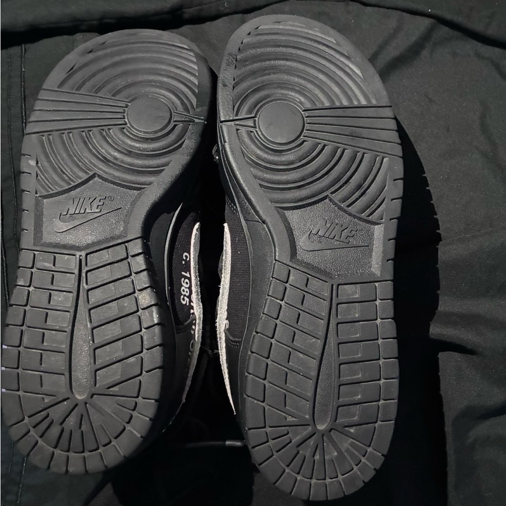 Nike Men's Black Sneakers